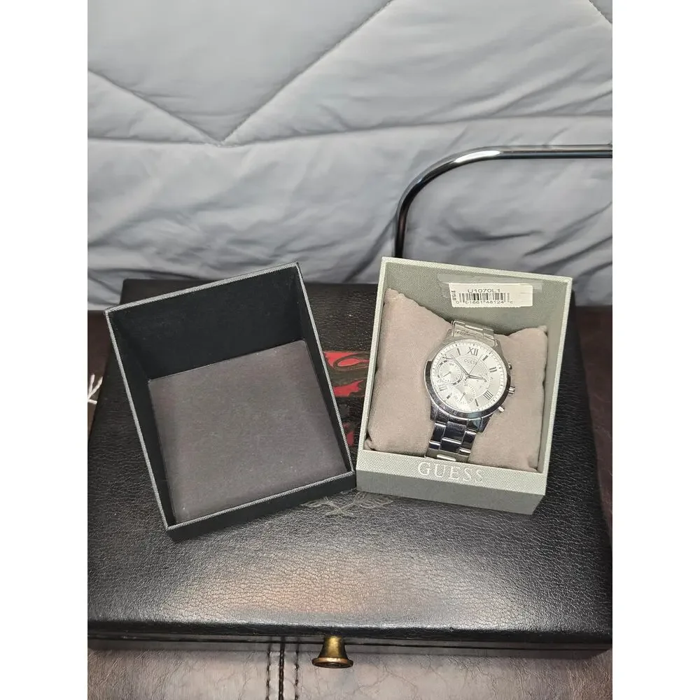 Guess Multifunction Silver-Tone Watch U1070L1 W1070L1